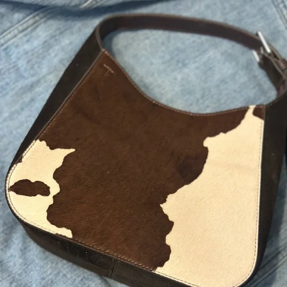 Tory Burch Small Thea Bucket Bag in Cold Brew/New Cream (Cow Print) - Picture 2 of 9